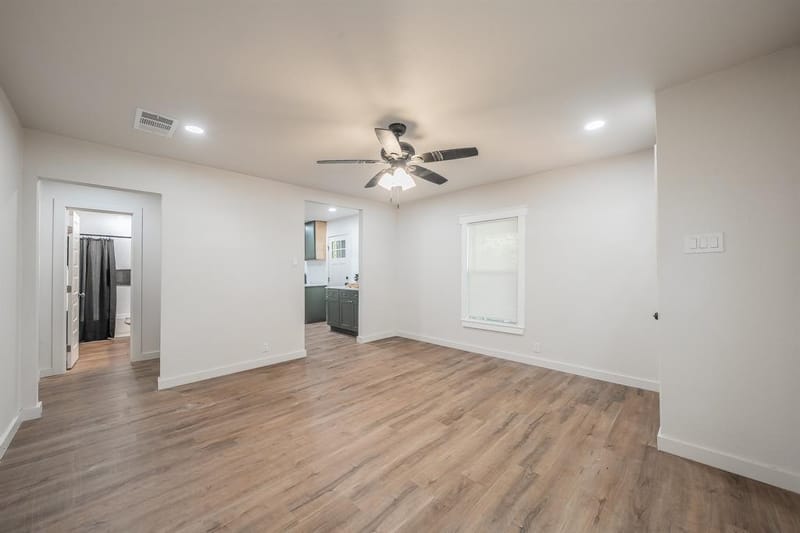 1228 S Brazos Street, Weatherford TX 76086 - Photo 8
