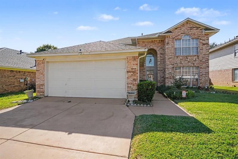 5304 Tennis Villa Drive, Arlington TX 76017