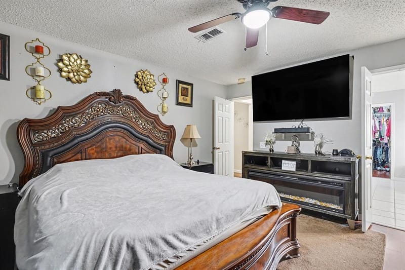 5304 Tennis Villa Drive, Arlington TX 76017 - Photo 5