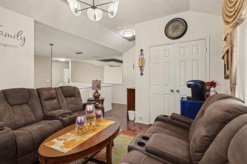 5304 Tennis Villa Drive, Arlington TX 76017 - Photo 15