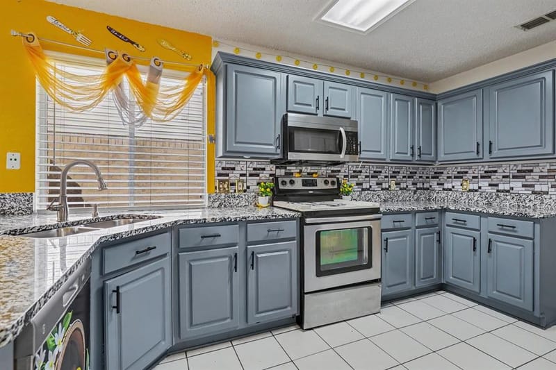 5304 Tennis Villa Drive, Arlington TX 76017 - Photo 4