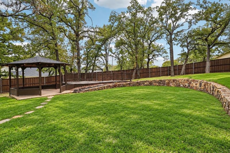 180 N Woodland Trail, Double Oak TX 75077 - Photo 32