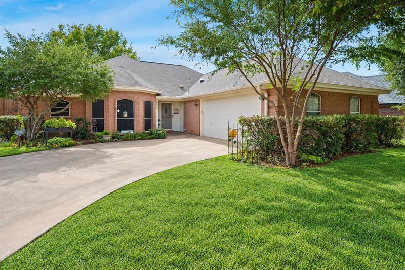 8920 Ashcraft Drive, North Richland Hills TX 76182