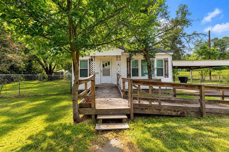 106 Thompson Street, Bossier City LA 71111 - Photo 2