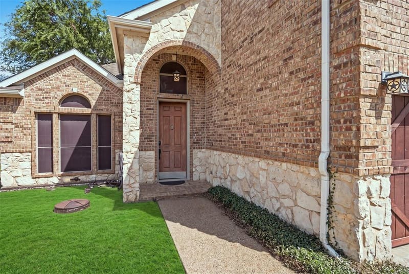 12240 Fairway Meadows Drive, Fort Worth TX 76179 - Photo 2