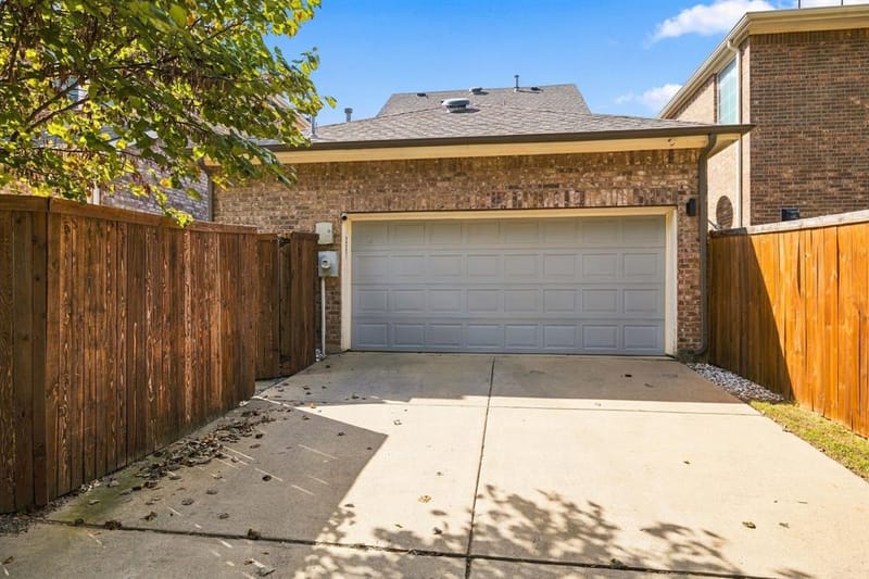 227 Buckingham Avenue, Euless TX 76040 - Photo 38