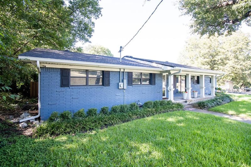 1040 Wedgewood Drive, Woodway TX 76712 - Photo 2