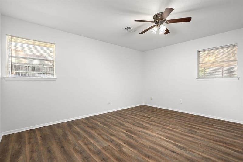 1727 Park Hill Drive, Arlington TX 76012 - Photo 12