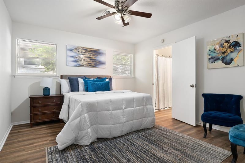 1727 Park Hill Drive, Arlington TX 76012 - Photo 10