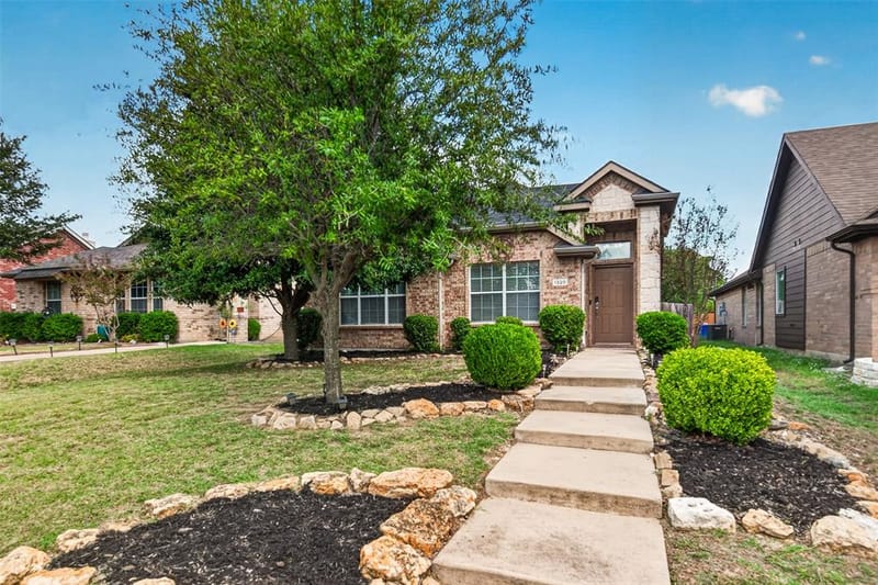 1320 Honeywood Lane, Royse City TX 75189 - Photo 2