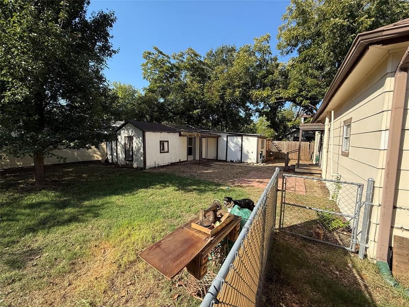 802 Seven Oaks Road, Bonham TX 75418 - Photo 13