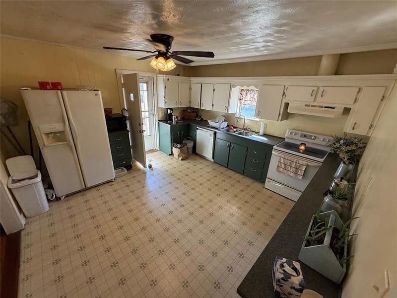 802 Seven Oaks Road, Bonham TX 75418 - Photo 10