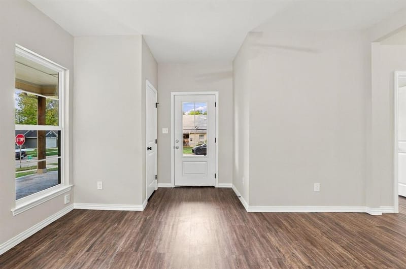 1116 S 6th Avenue, Denison TX 75021 - Photo 5