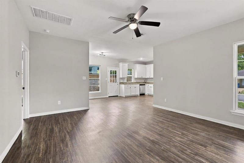 1116 S 6th Avenue, Denison TX 75021 - Photo 10