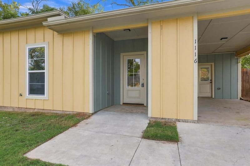 1116 S 6th Avenue, Denison TX 75021 - Photo 4