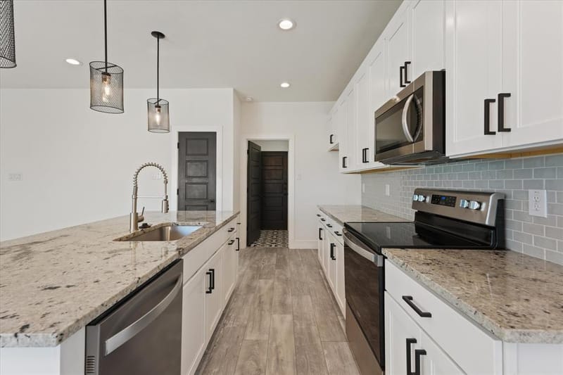 3001 Fernwood Avenue, Dallas TX 75216 - Photo 7