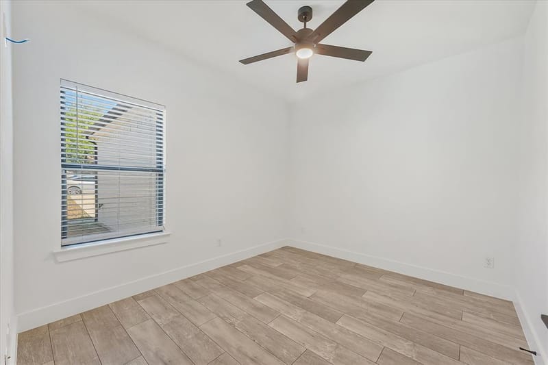 3001 Fernwood Avenue, Dallas TX 75216 - Photo 18