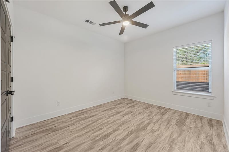 3001 Fernwood Avenue, Dallas TX 75216 - Photo 19