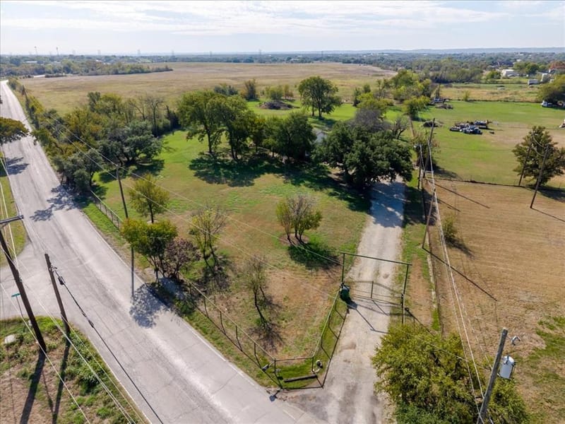 498 Flat Rock Road, Weatherford TX 76020 - Photo 2