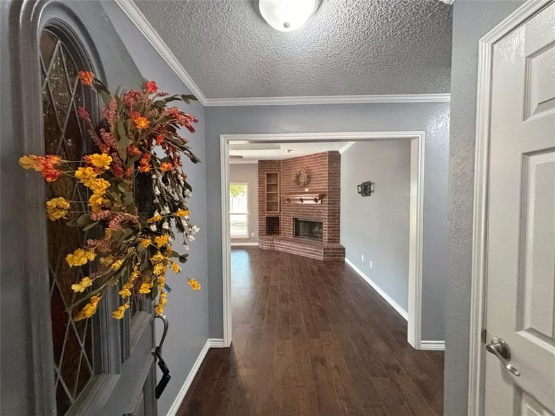 232 Crescent Drive, Hewitt TX 76643 - Photo 7