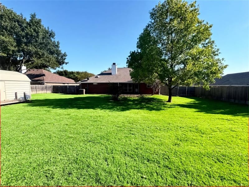 232 Crescent Drive, Hewitt TX 76643 - Photo 34