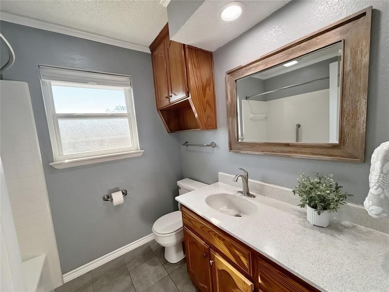 232 Crescent Drive, Hewitt TX 76643 - Photo 25
