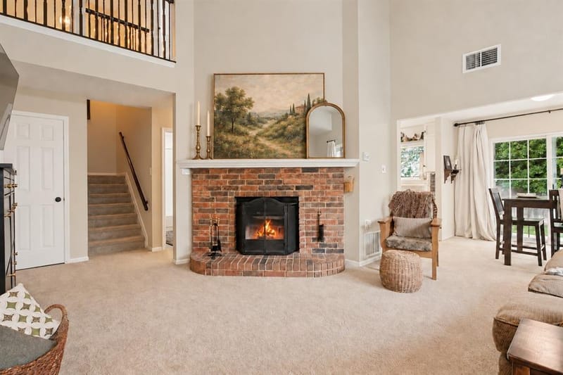 2607 Bayberry Lane, Euless TX 76039 - Photo 6