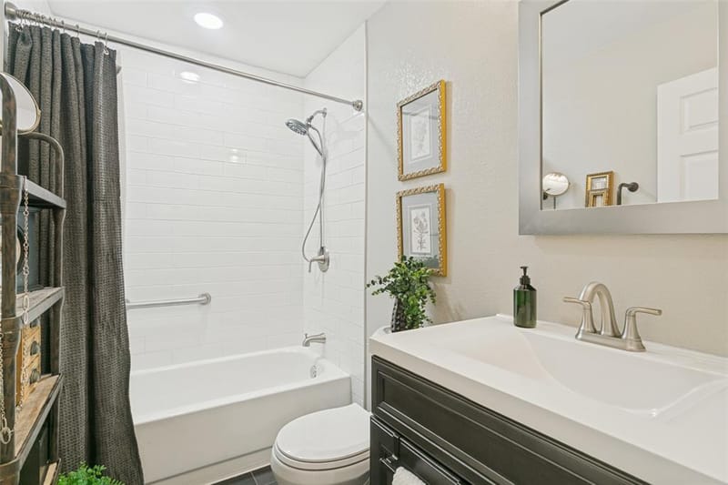2607 Bayberry Lane, Euless TX 76039 - Photo 18