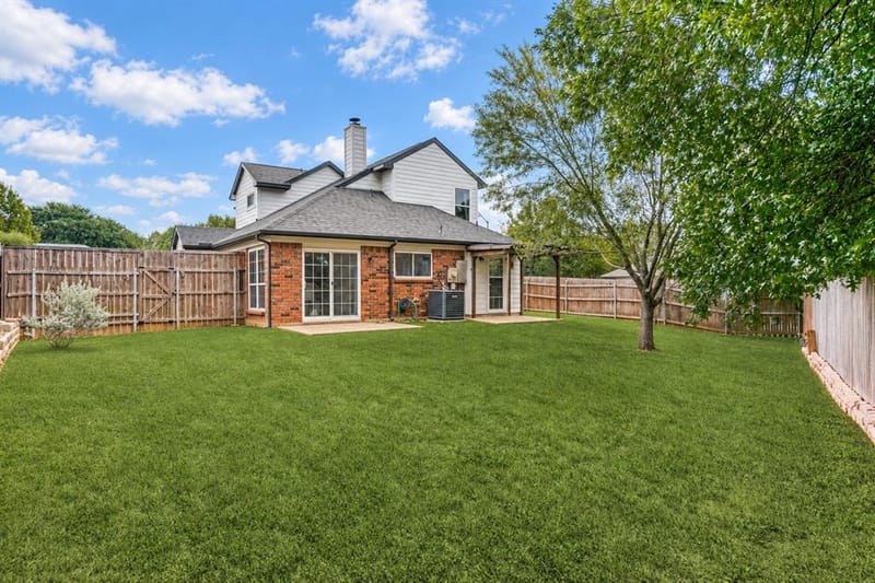 2607 Bayberry Lane, Euless TX 76039 - Photo 19