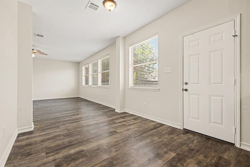 2608 Hudson Crossing, McKinney TX 75072 - Photo 9