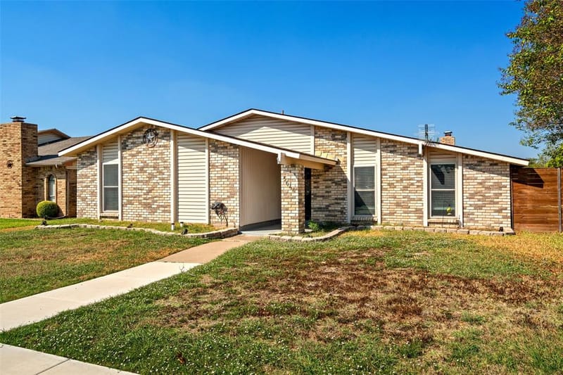 5644 Twitty Street, The Colony TX 75056
