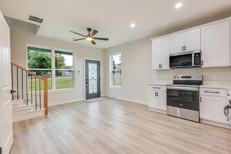 401 E Mulberry Street, Decatur TX 76234 - Photo 32