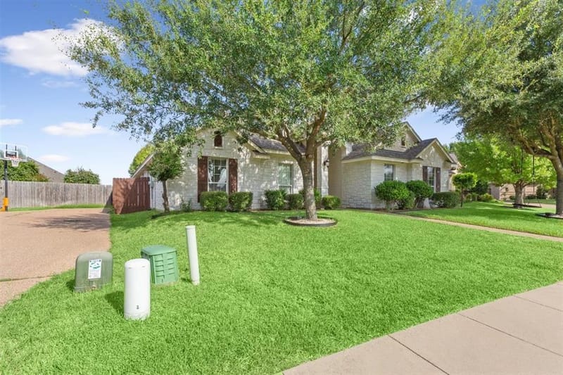 329 Edinburgh Lane, Waco TX 76712 - Photo 38