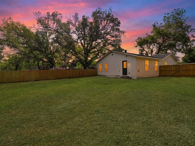 9059 Quinn Street, Dallas TX 75217 - Photo 23