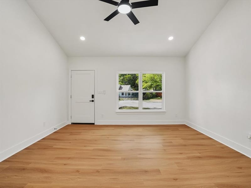 9059 Quinn Street, Dallas TX 75217 - Photo 9