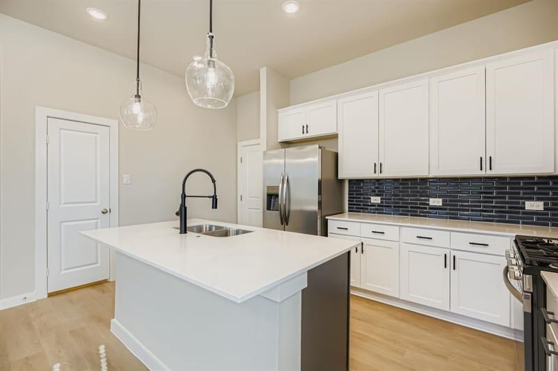 1204 Pebblebrook Drive, McKinney TX 75071 - Photo 5