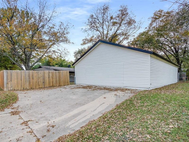 1200 Walker Drive, Hurst TX 76053 - Photo 40