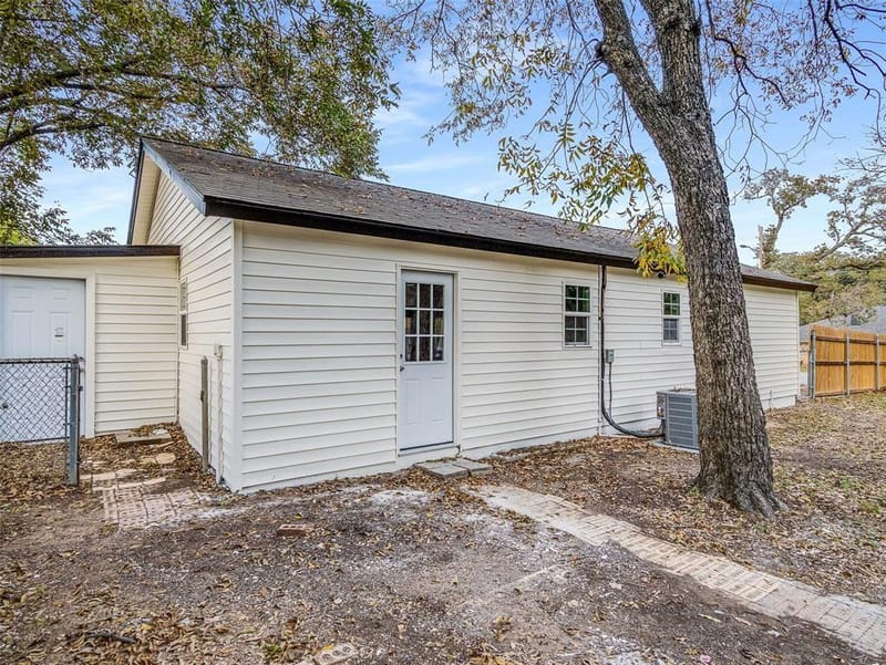 1200 Walker Drive, Hurst TX 76053 - Photo 29