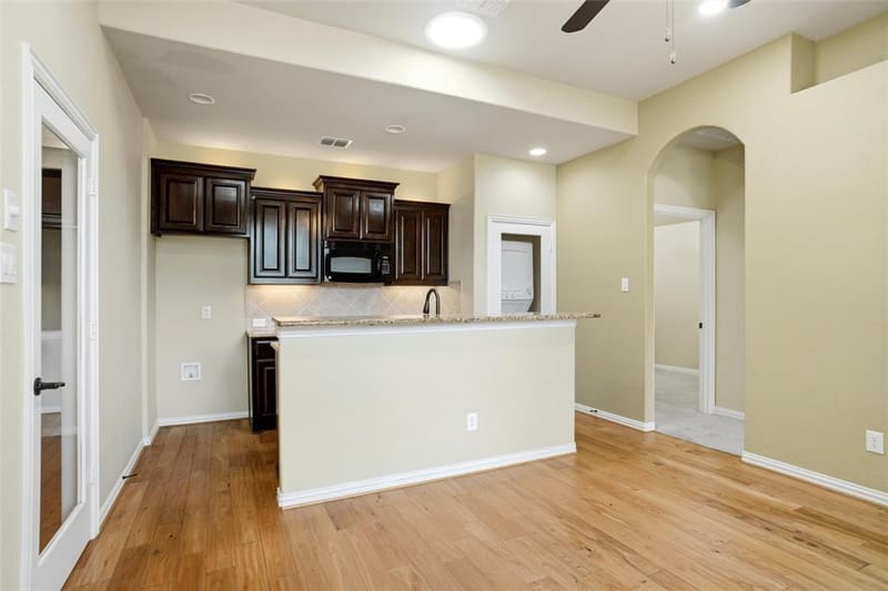 8301 Rock Valley Drive, Rowlett TX 75089 - Photo 12