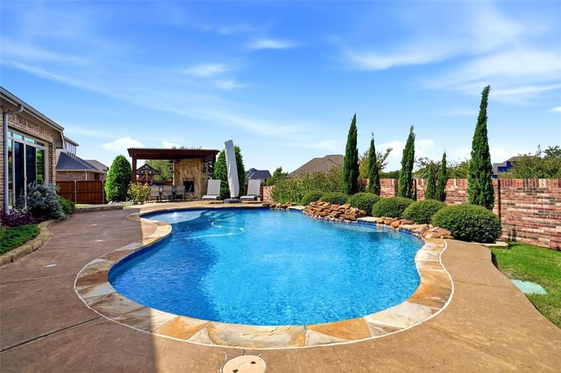 8301 Rock Valley Drive, Rowlett TX 75089 - Photo 4