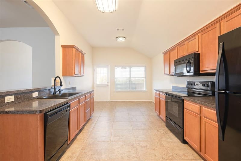 1105 Antoinette Drive, Princeton TX 75407 - Photo 15