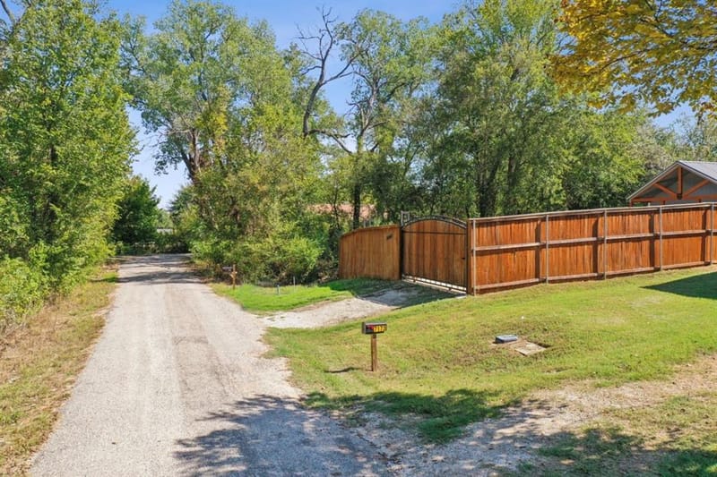 7167 Floral Street, Azle TX 76020 - Photo 17