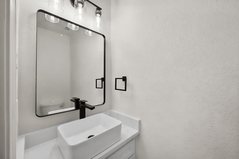 3812 Yachtclub Drive, Arlington TX 76016 - Photo 11