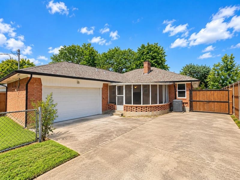2551 Pinebluff Drive, Dallas TX 75228 - Photo 33