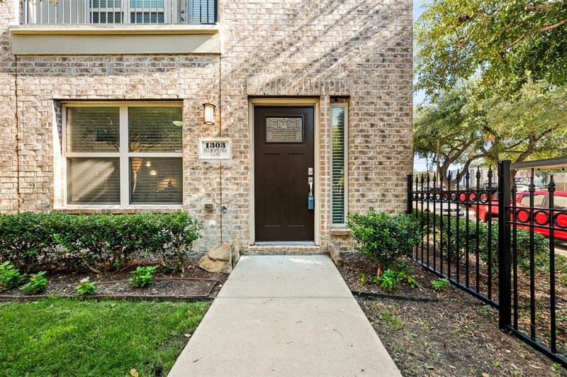 1303 Palm Springs Lane, Dallas TX 75204 - Photo 6