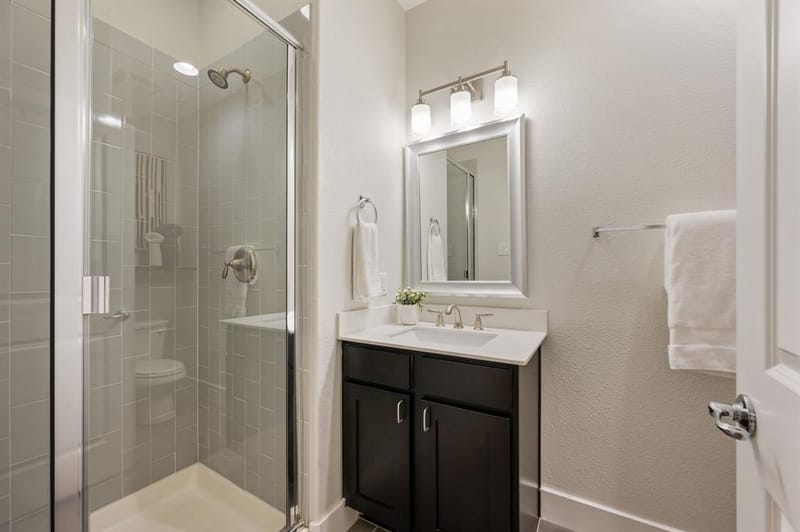 1303 Palm Springs Lane, Dallas TX 75204 - Photo 9