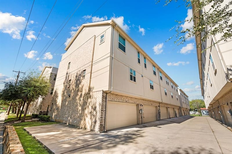 1303 Palm Springs Lane, Dallas TX 75204 - Photo 30