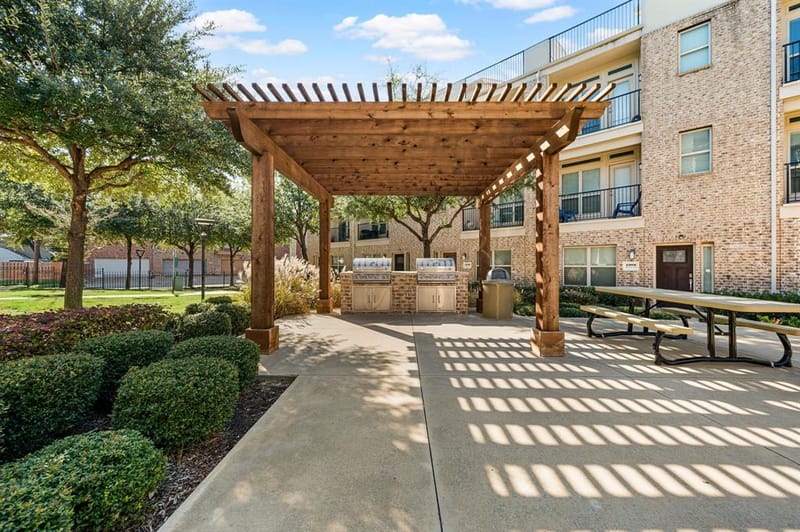 1303 Palm Springs Lane, Dallas TX 75204 - Photo 31