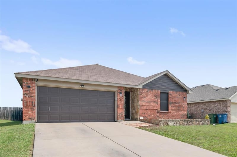 317 Quail Crossing Drive, Sanger TX 76266 - Photo 3