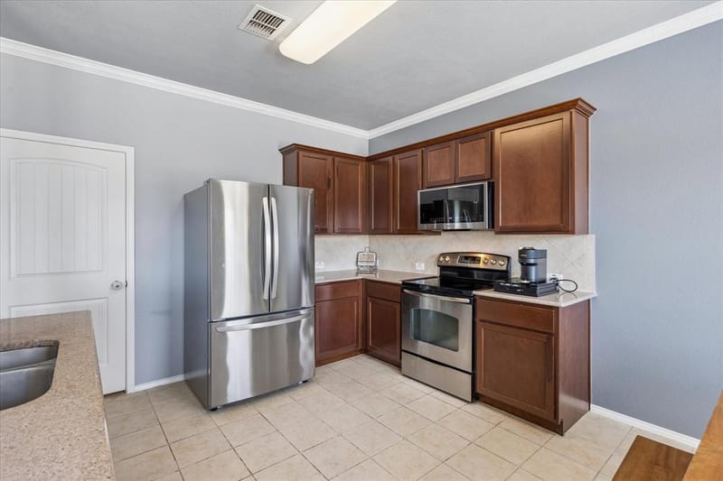 12233 Big Rock Drive, Rhome TX 76078 - Photo 8